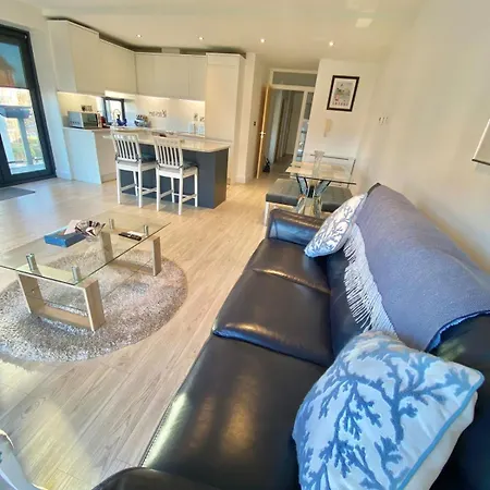 Coastal Gem 10 Mins From Dublin Airport Donabate