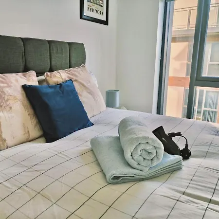 Apartment Coastal Gem 10 Mins From Dublin Airport