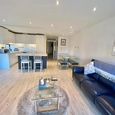 Coastal Gem 10 Mins From Dublin Airport Donabate