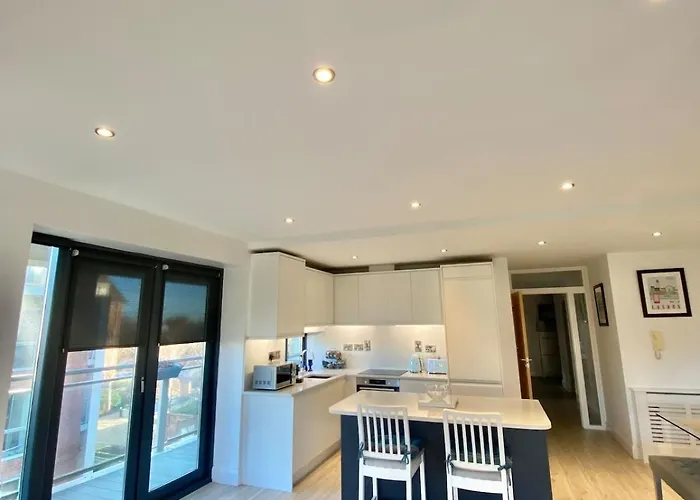 Coastal Gem 10 Mins From Dublin Airport *