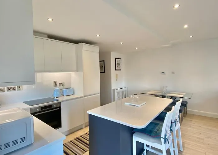 Lejlighed Coastal Gem 10 Mins From Dublin Airport *