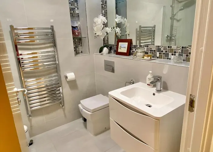 Coastal Gem 10 Mins From Dublin Airport *